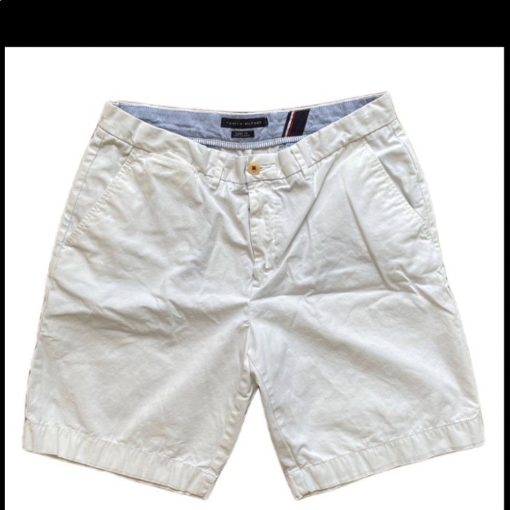 Tommy Hilfiger Mens Shorts, Classic fit, size 36, inseam 10”. White.